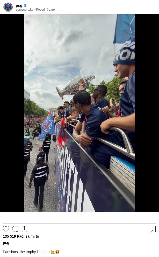 

Parisians, the trophy is home 🏡🤩