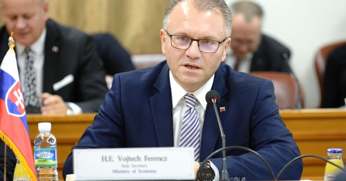 Slovakia’s gas chief resigns after two years marked by pro-Russian stance
