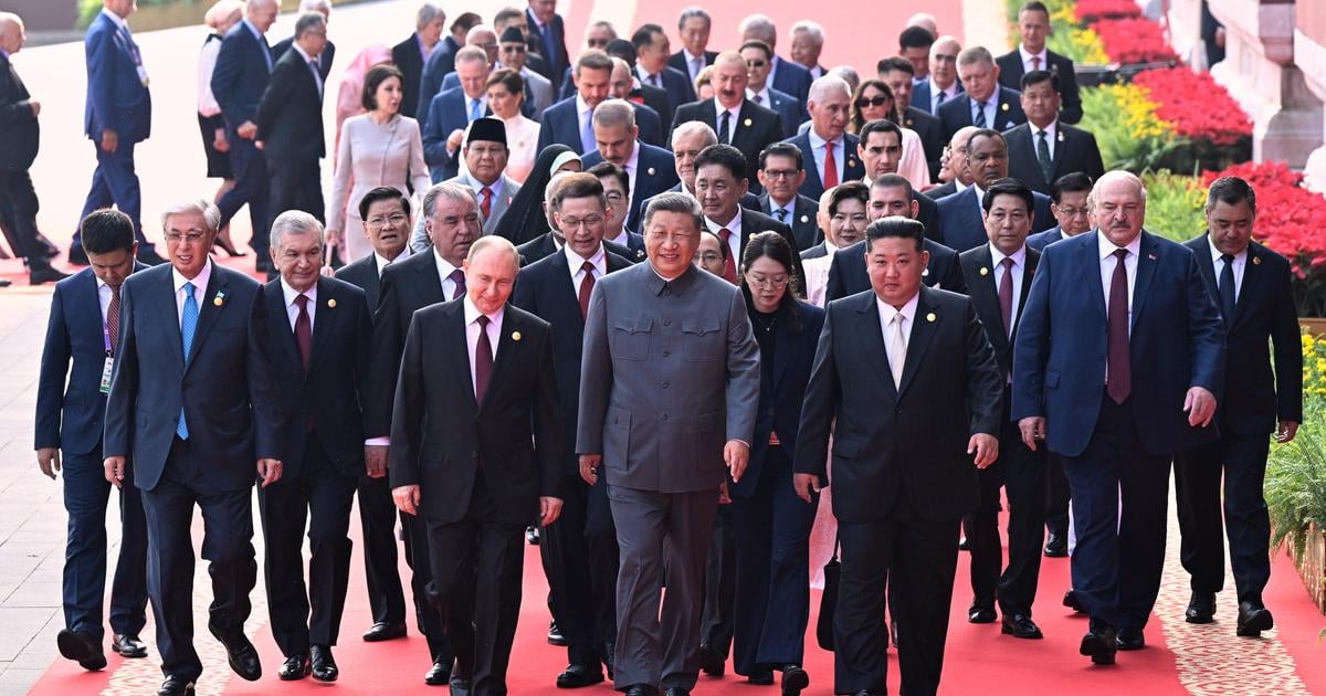 News digest: Fico kicks Brussels, Zelensky lands in Slovakia