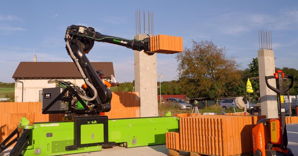 See Slovakia’s first robot-built home rise, brick by brick