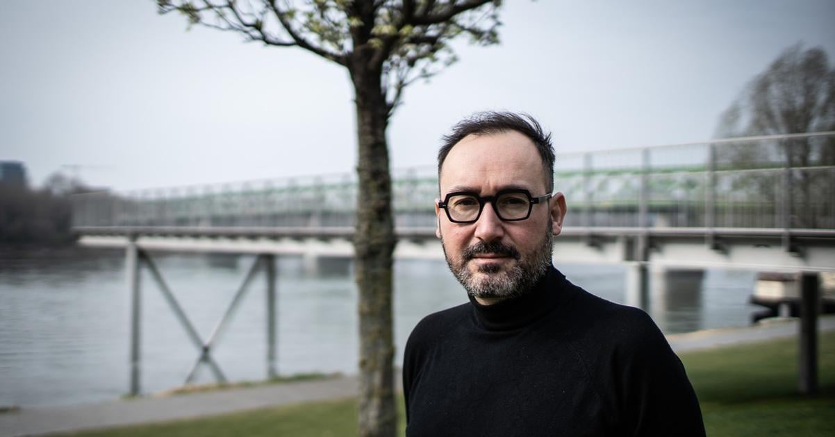 “I stopped being afraid”: Theatre director on leaving Slovakia and finding his voice