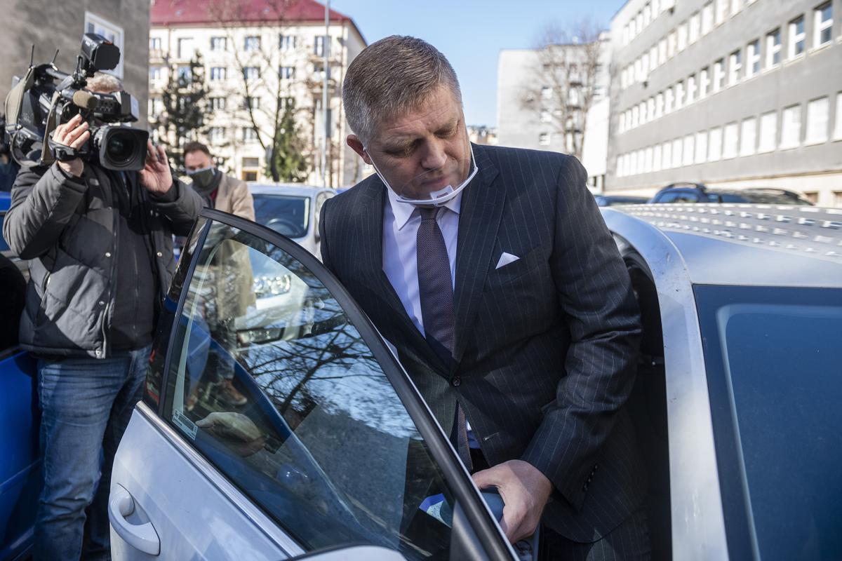 Robert Fico leaving NAKA