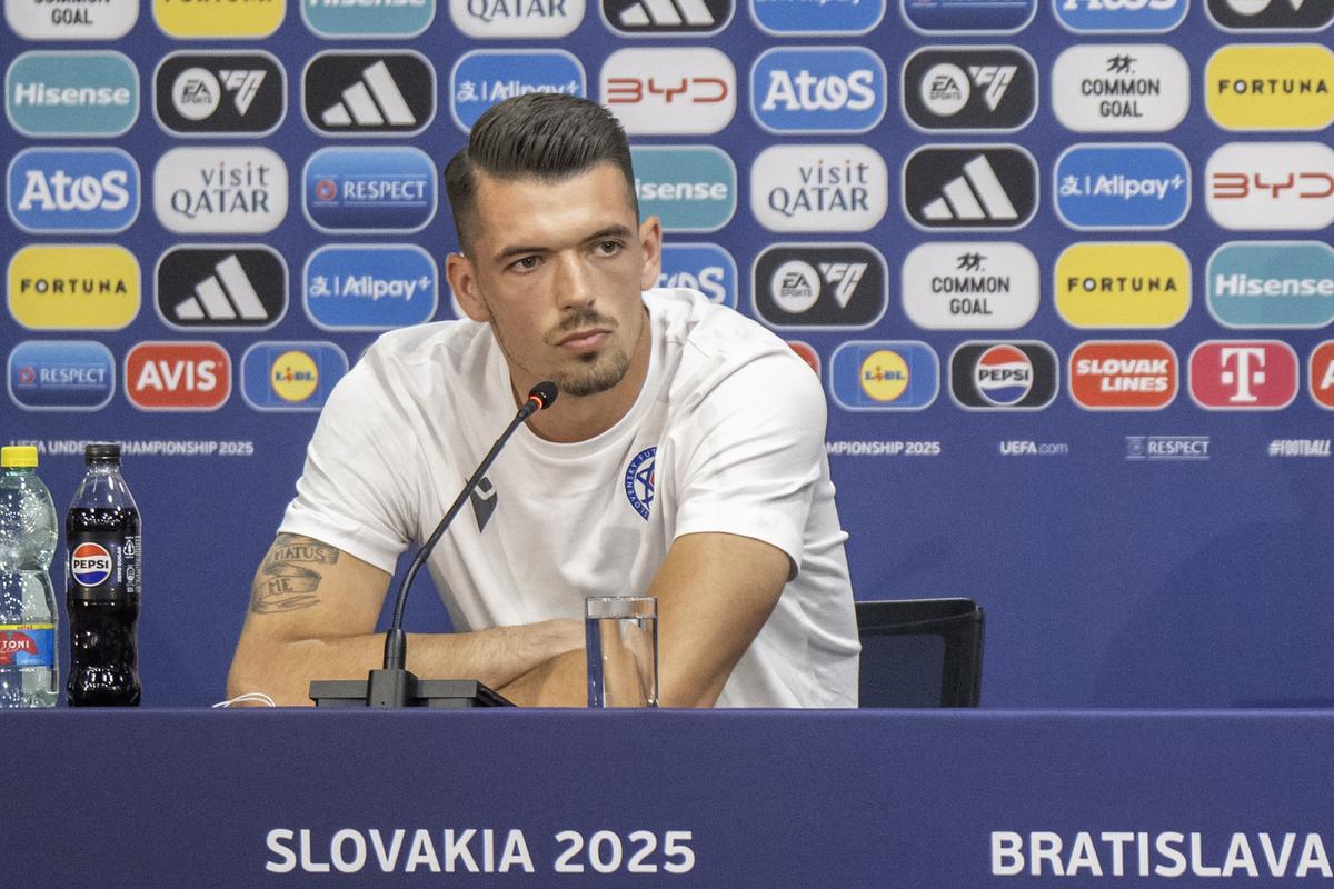 Ľubomír Belko bude na európskom šampionáte nosiť na ruke kapitánsku pásku
