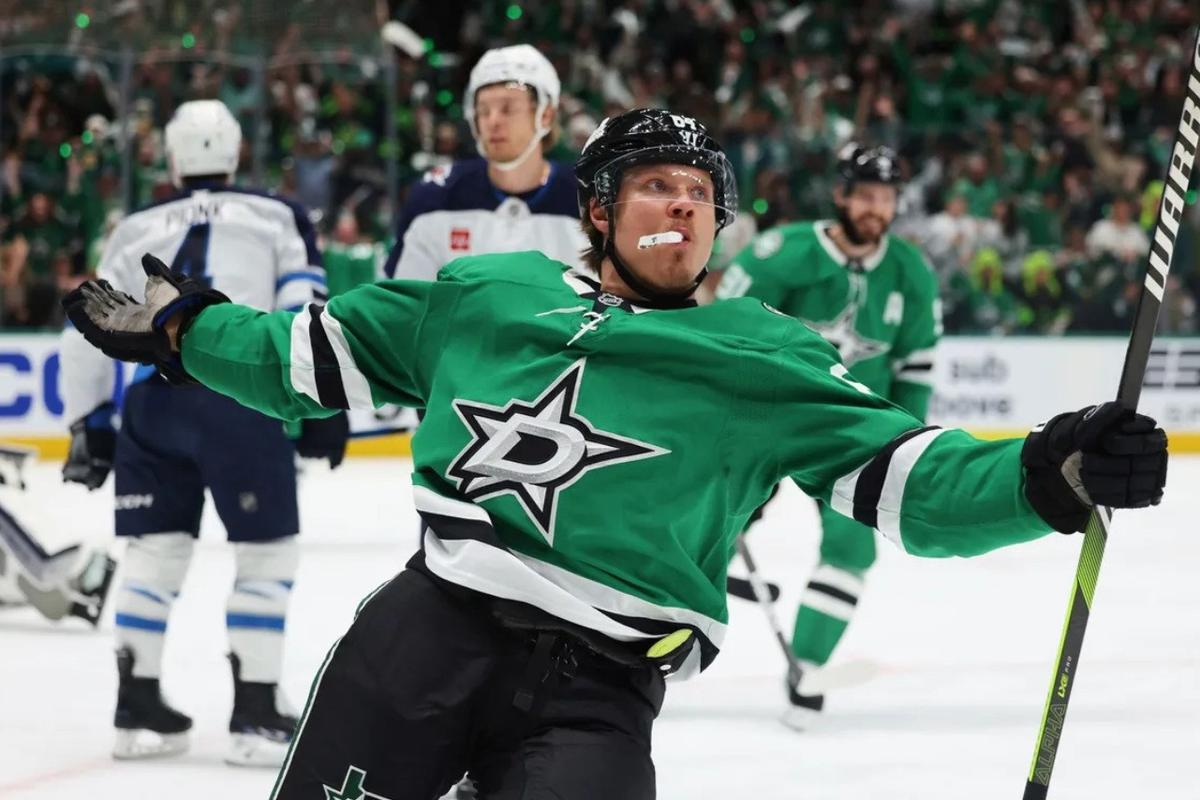 Mikael Granlund v drese Dallasu Stars.