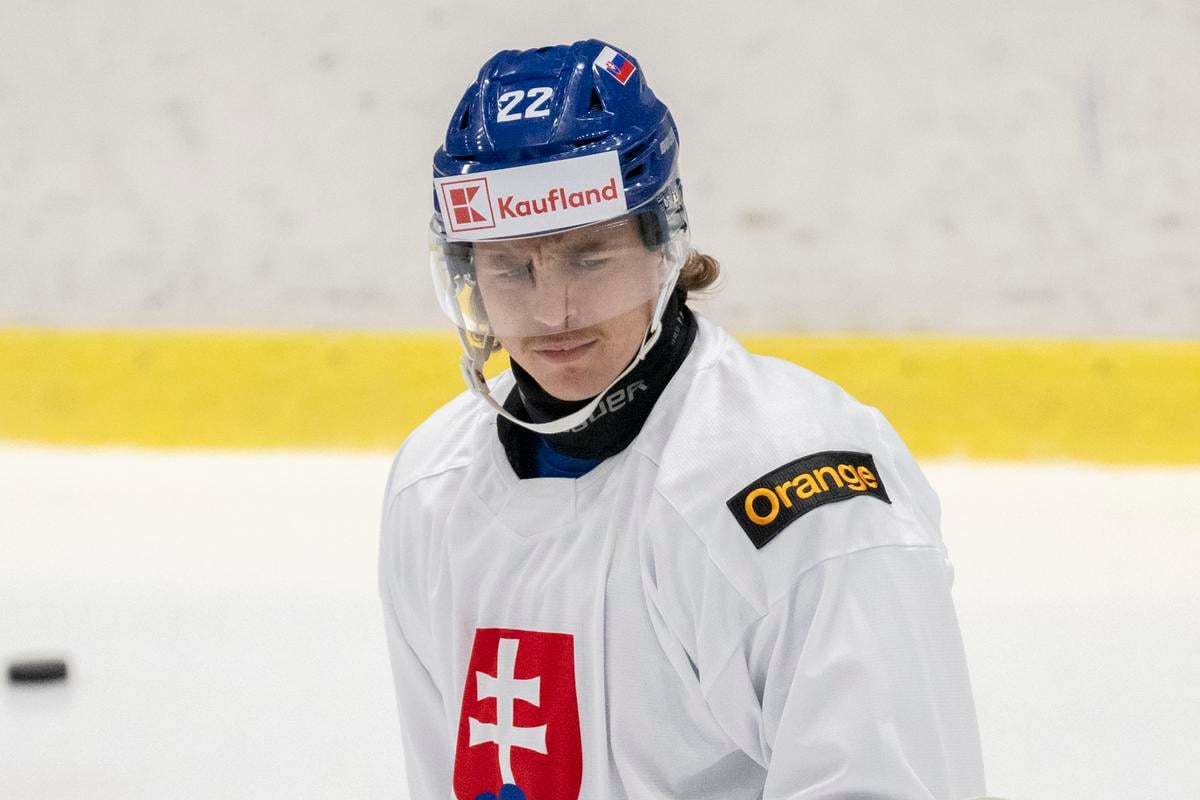Kristián Pospíšil počas tréningu slovenskej hokejovej reprezentácie.