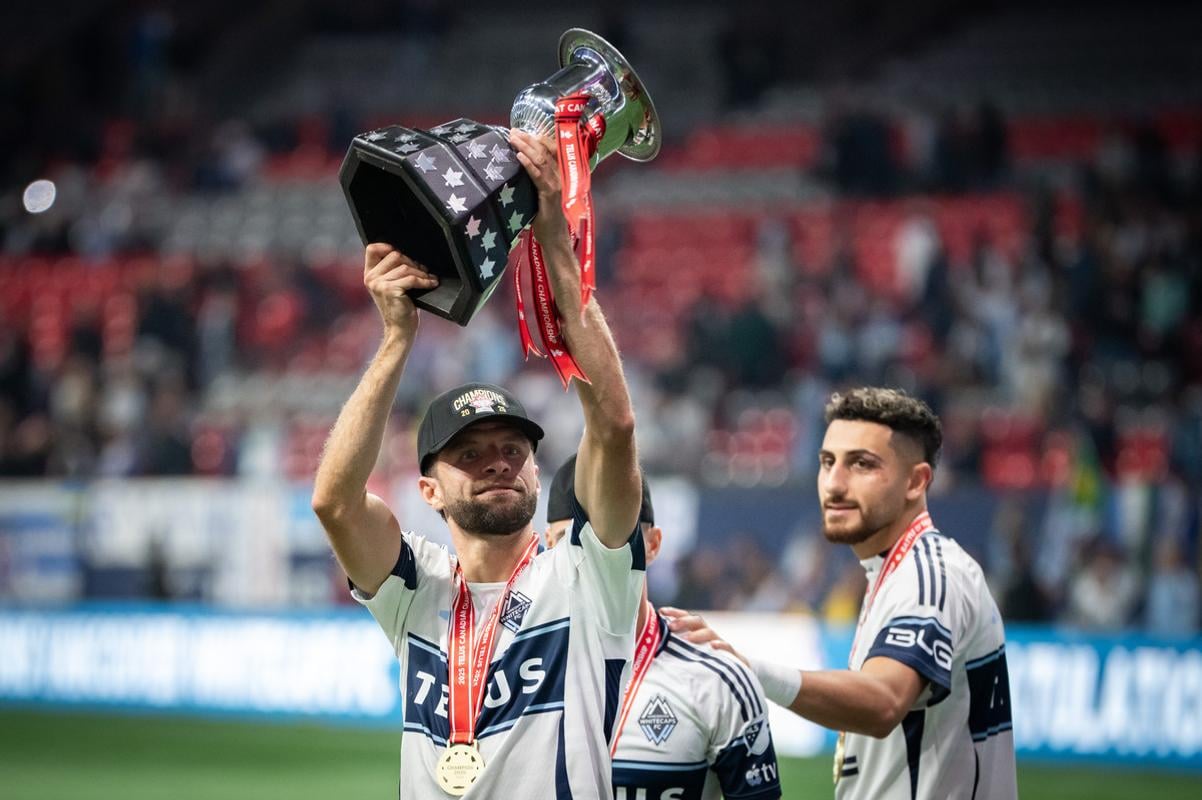 Thomas Müller (vpravo) s Vancouvrom vyhral Kanadský pohár.