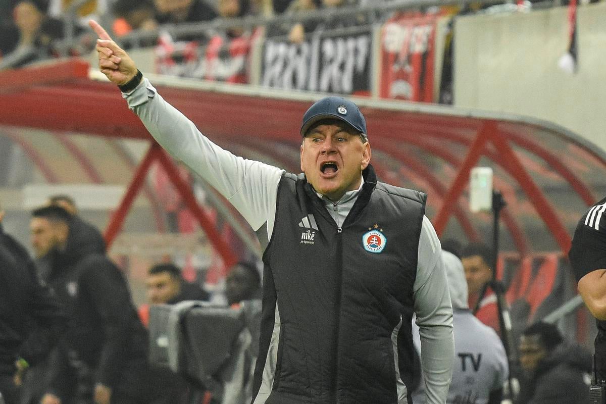 Spartak si derby prehral sám, povedal po víťazstve Weiss. Skrat Mikoviča ho prekvapil