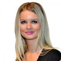 Erika Holešová