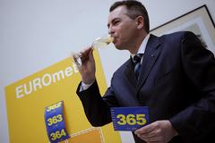 Igor Barát, government proxy for euro adoption, after making a symbolic first cut to the “eurometre” on January 2, 2008. Slovakia is now only days away from adopting the euro.