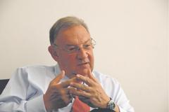 Ambassador Walter Lion