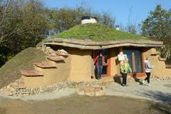 Hobbit House