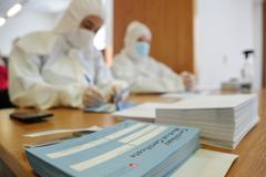 The Nitra district reports half the number of positive cases after the second mass testing