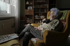 Grandson turns his blue-haired grandma into an Instagram sensation