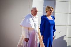 Pápež František s vtedajšou prezidentkou Zuzanou Čaputovou počas návštevy Slovenska.