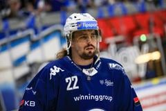 Kristián Pospíšil sa vrátil do zostavy Komety Brno po jednozápasovej absencii, ktorú spôsobil faul pardubického Lukáša Sedláka.