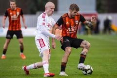 Na snímke v popredí sprava Jan Hladík (Ružomberok) a Máté Mihályi (Banská Bystrica) 