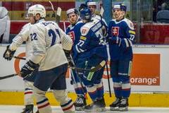 Hetrik Sýkoru, pri debute skóroval aj Dvorský. Slováci v generálke na šampionát rozdrvili Francúzov