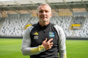 Roman Skuhravý.