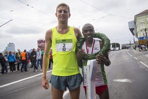 Silver (L, Hungarian László Gregor) and gold (Joel Maina Mwangi, Kebya) medal holders. 