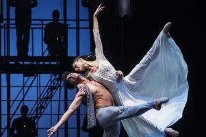 Jonatan Lujan (Dmitrij), Silvia Najdená (Grušenka)
