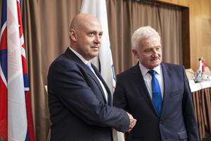 L-R New SOV chairman Anton Siekel and his predecessor František Chmelár.