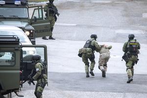 Demos of military polcie work at opening of IDEB 2018 fair, May 16.