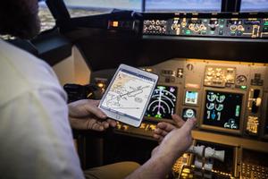 Pavel Bayer explains what devices and systems are in the cockpits and what they are for.