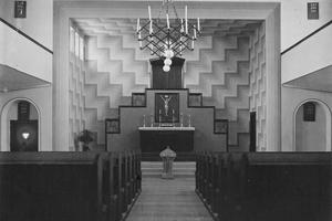 The cubist painting on the wall of the sanctuary has not been preserved.