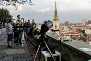 Bratislavans watch the Moon eclipse July 27