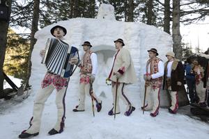 Folk music as part of programme on Epiphany