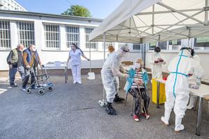 The testing of seniors started in Bratislava Ružinov.