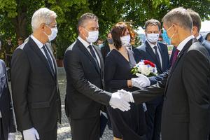 PM Matovič was accompanied by Foreign Minister Ivan Korčok, Interior Minister Roman Mikulec, Deputy PM Veronika Remišová, and Finance Minister Eduard Heger (left to right).