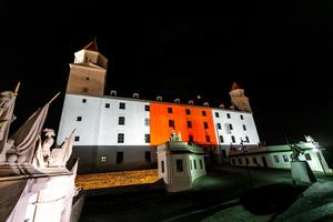 Bratislava Castle dressed in Belarusian colours on August 18.