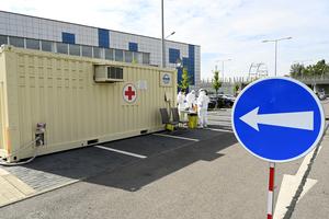 New large-capacity mobile sampling site opened in Trenčín.