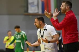 Tréner Slovenska Fernando Gurich a brankár Vladimír Ratkovský.