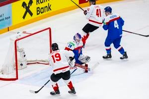 From left: Adam Fantilli (Canada), Patrik Rybár (Slovakia), Ryker Evans (Canada) and Dávid Mudrák (Slovakia).