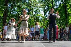 A B-Swing dance workshop.