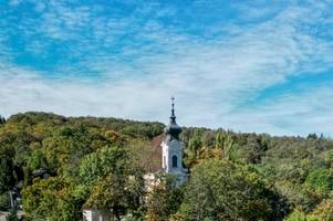 Strmé vŕšky od ateliéru Eckhardt studio. Architektúra: Ivan Tužinský, Martin Eckhardt, Matej Brondoš, Šimon Vacek