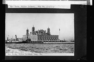 The immigration station on Ellis Island was the first land upon which Slovak immigrants set foot after the difficult journey across the ocean.