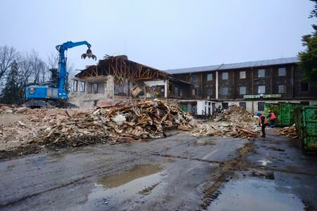 Demolition of the Hotel Flóra