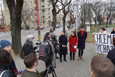 Bratislava should attempt to reduce the traffic in its streets to protect the health of its citizens, says Hanna Rhein from Deutsche Umwelthilfe.