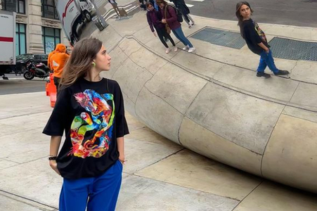Viktória Valihora, wearing a T-shirt of her own design.