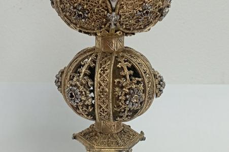 A detail of the valuable Gothic chalice found in the walls of St. Nicholas Cathedral in Trnava. 