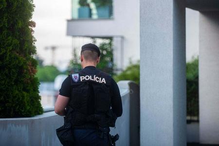 The police guarded the house of PM Robert Fico last Thursday when he was released from hospital. 