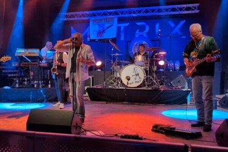 Fat Rat music group; Jakob Bossert plays on drums in the back.