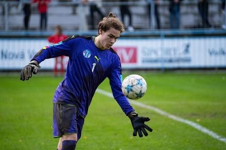 American goalkeeper Luke Kleinpeter.