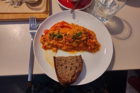 We also tried the lečo, a warm and filling combination of cooked vegetables and eggs, which also came with a side of fresh crusty bread. 
