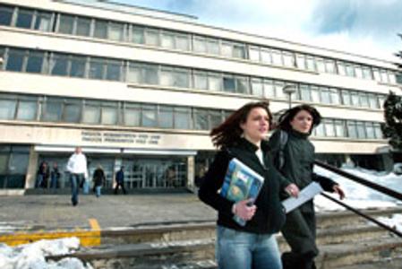 UMB offers dozensof study programmes taught in foreign lenguages at all three lewels at higher education