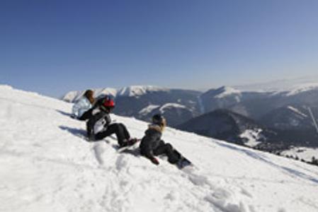 In spite of warm weather some ski resorts have planty of snow