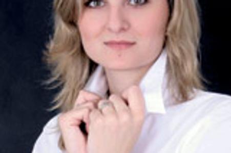 Lucia Macášková, 
Consultant Lugera & Makler.
